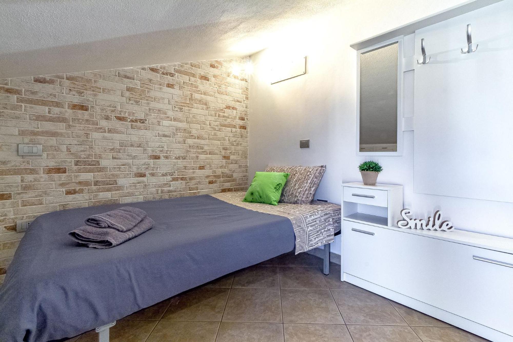 Charlotte Apartment - For Family And Groups Porto Torres Dış mekan fotoğraf